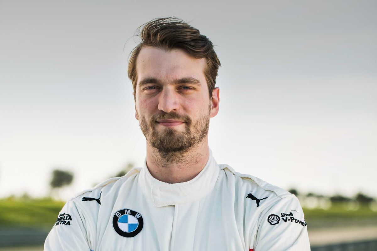 Autogrammstunde mit BMW Werksfahrer, Jens Klingmann